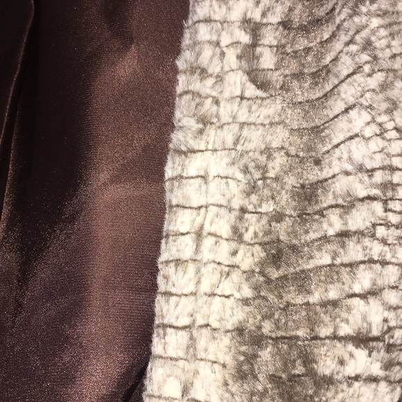 Jacket - Picture 2 of 3